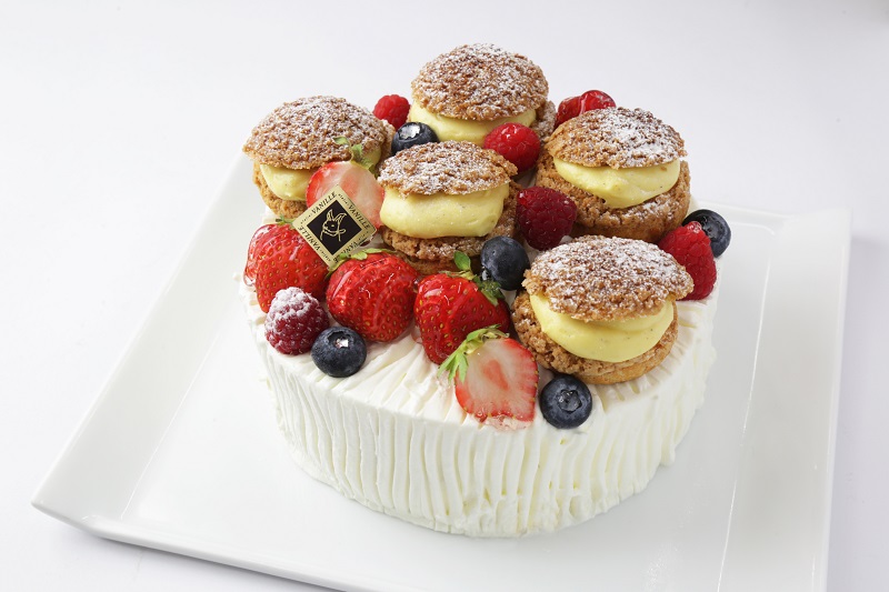 プチシュー盛りデコレーション